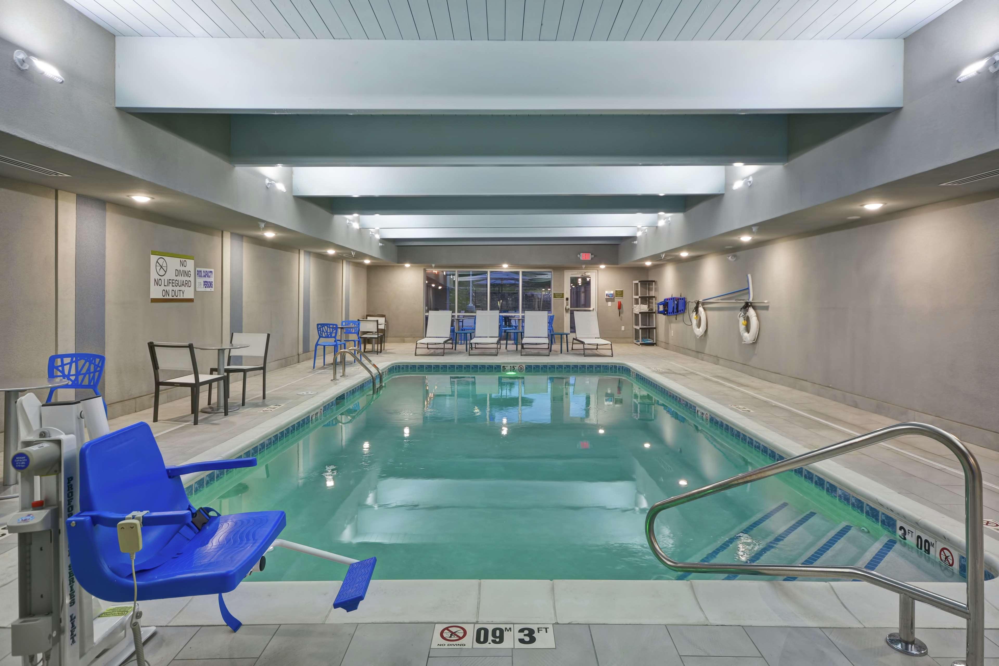 Home2 Suites By Hilton Grand Rapids North Walker Buitenkant foto